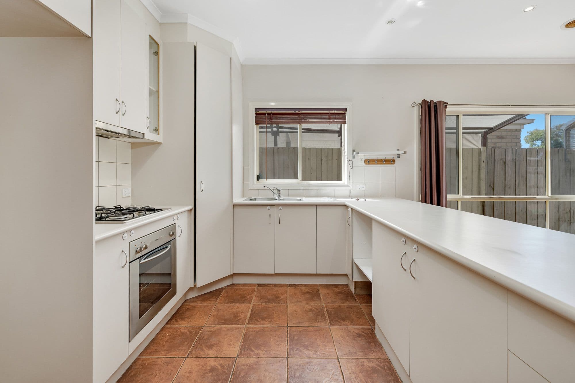 12 Anglia Court, Werribee VIC 3030, Werribee - Thumbnail 3