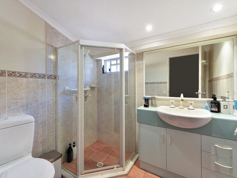 22 Vaggelas Crescent, Biggera Waters QLD 4216, Biggera Waters - Thumbnail 5