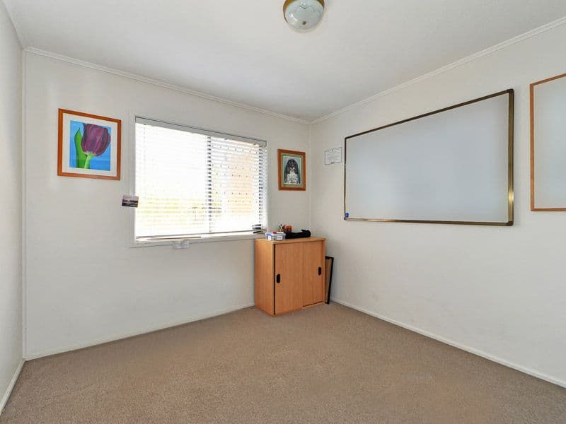 22 Vaggelas Crescent, Biggera Waters QLD 4216, Biggera Waters - Thumbnail 6