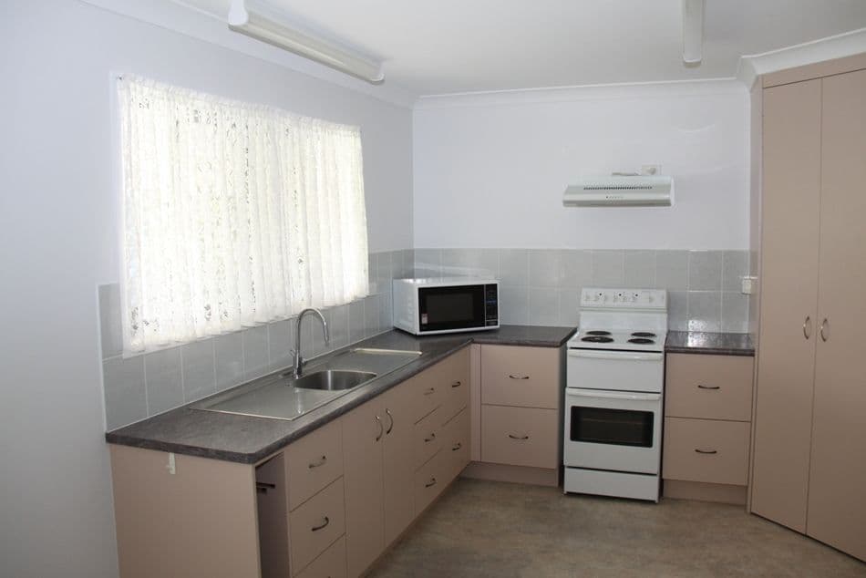 1 Kirrang Court, Boyne Island QLD 4680, Boyne Island - Thumbnail 5