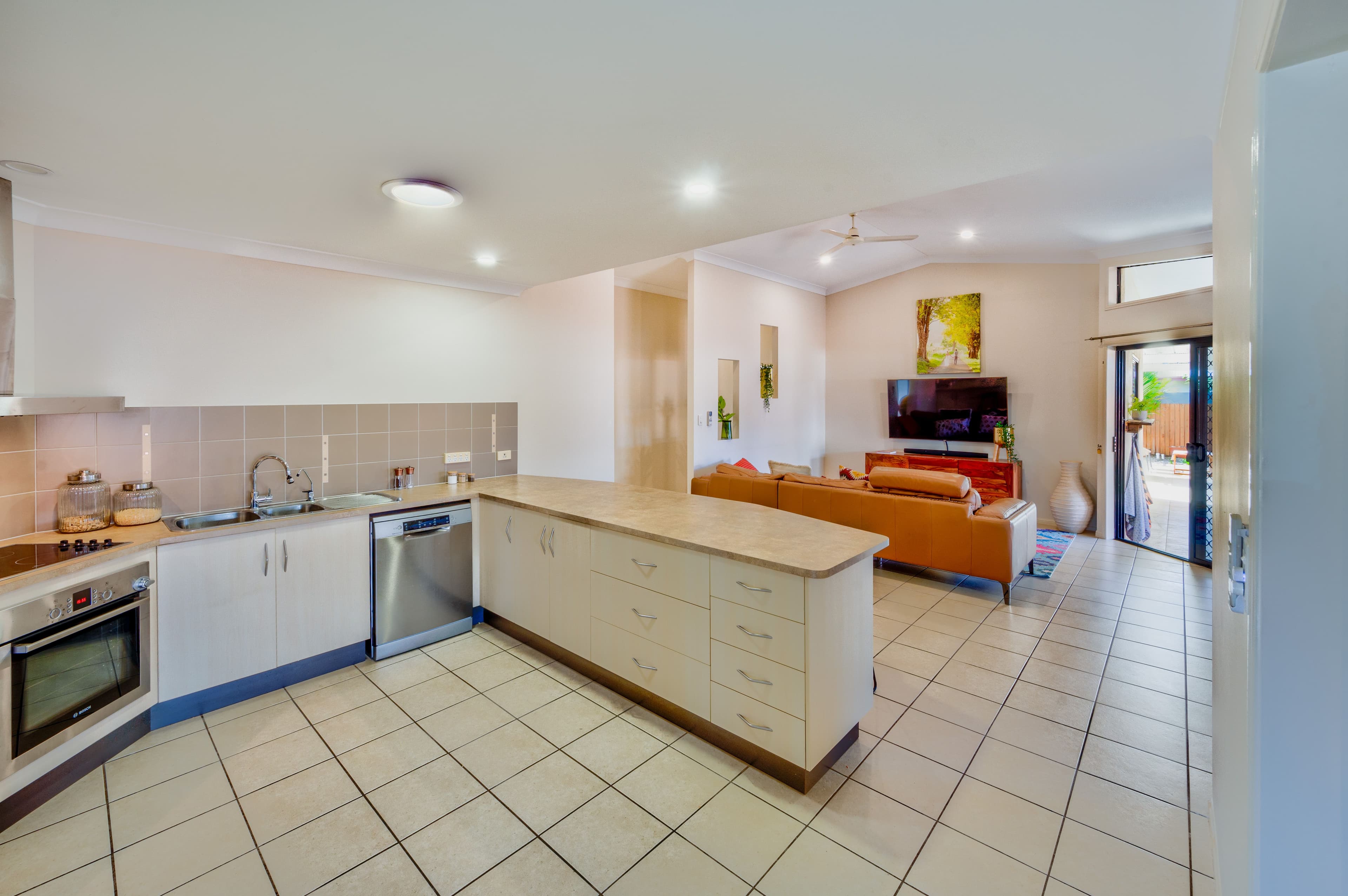 13 Bel Air Avenue, Kirwan QLD 4817, Kirwan - Thumbnail 7