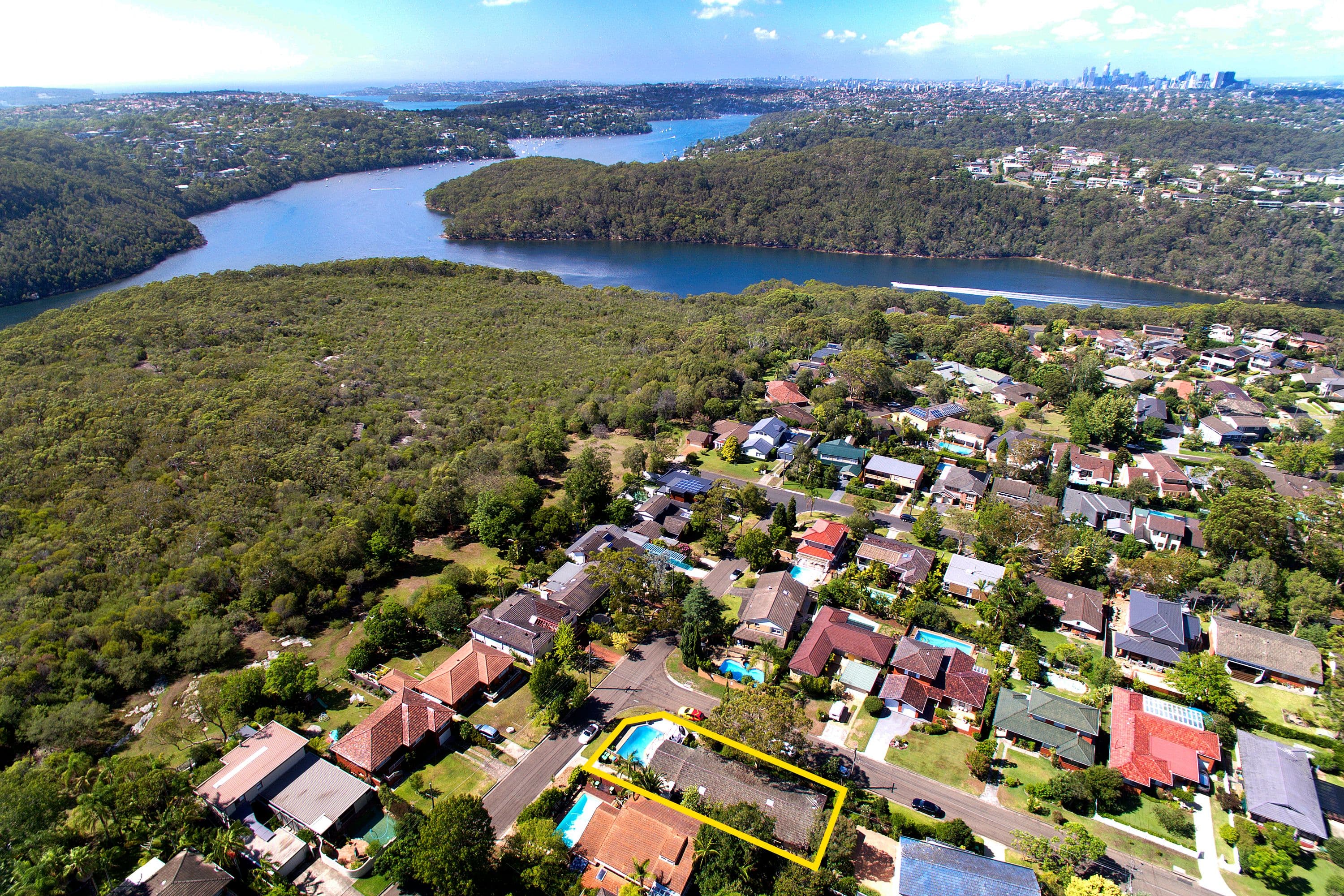 2 Shamrock Parade, Killarney Heights - Image 1