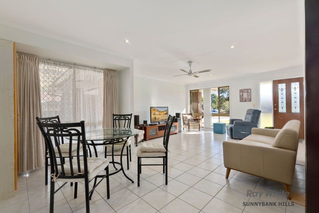 6 Commoron Crescent, Runcorn QLD 4113, Runcorn - Thumbnail 2