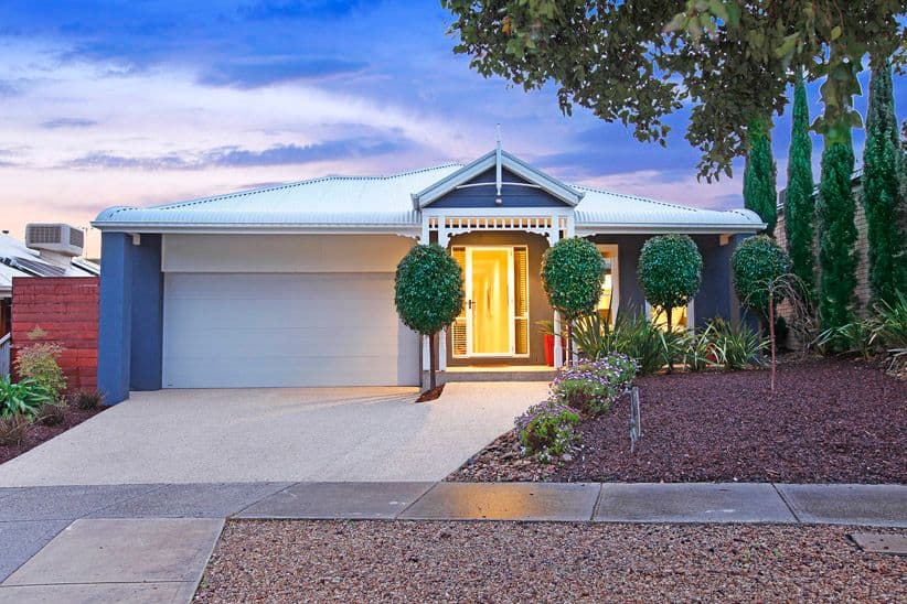 53 Vista Way, SOUTH MORANG VIC 3752, South Morang - Image 1