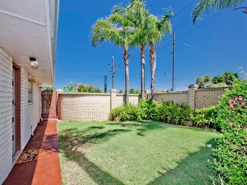 60 Gordon Road West, DIANELLA WA 6059, Dianella - Thumbnail 4