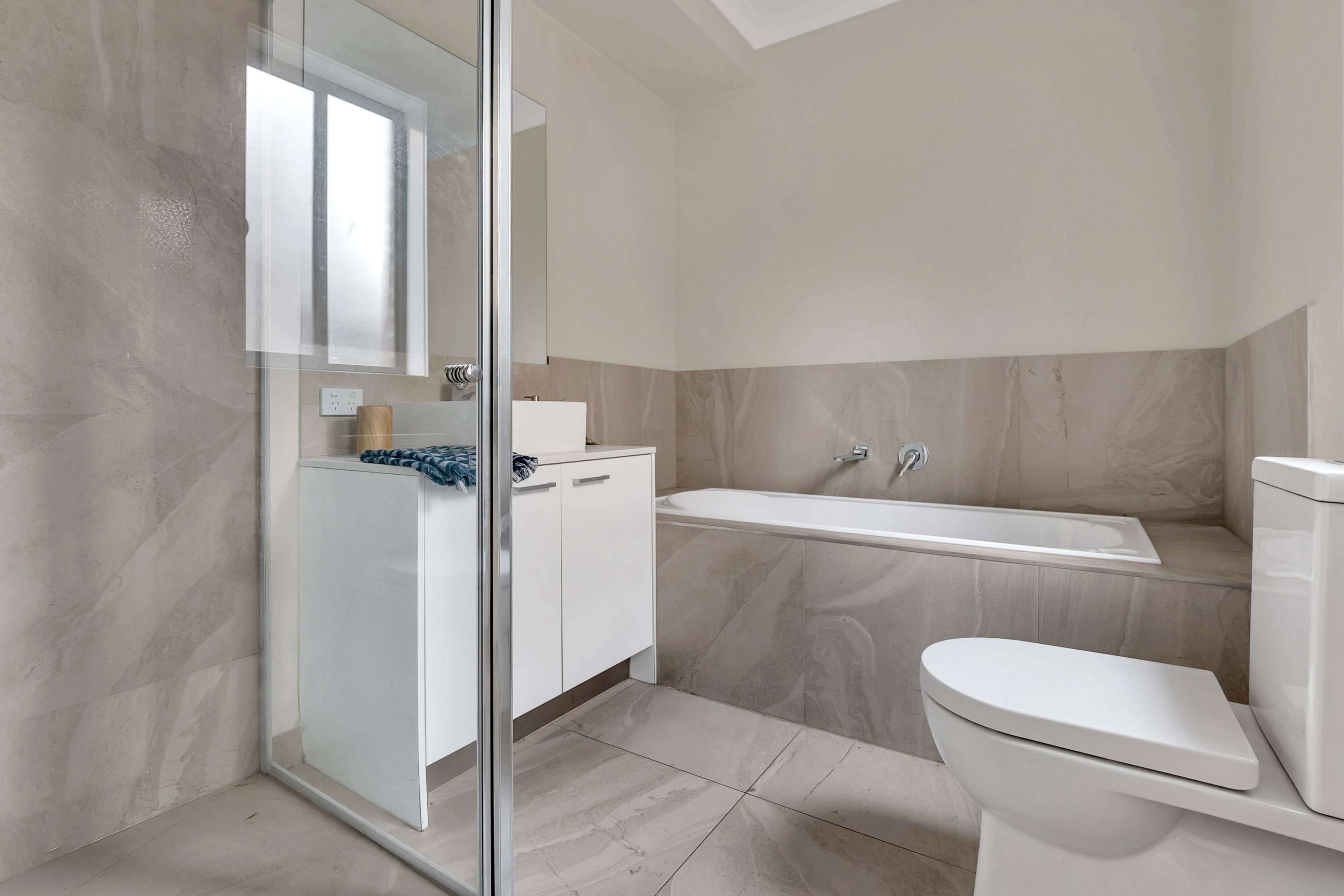 29 Newton Crescent, Lalor VIC 3075, Lalor - Thumbnail 4