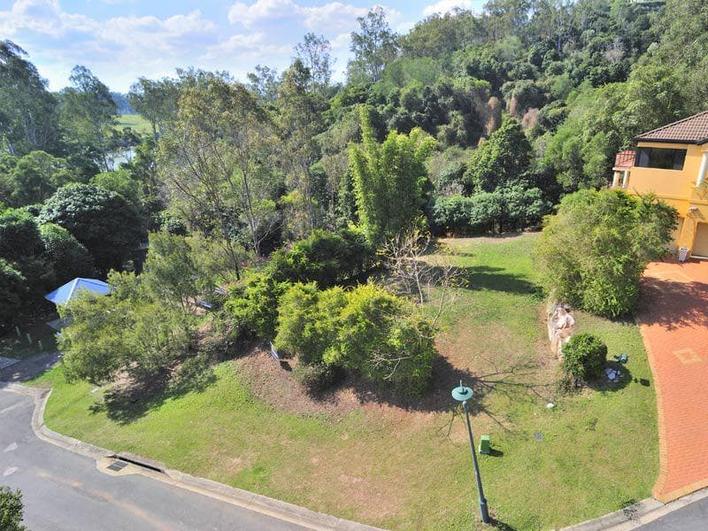 14 Summit Place,  Mount Ommaney, Mount Ommaney - Thumbnail 2
