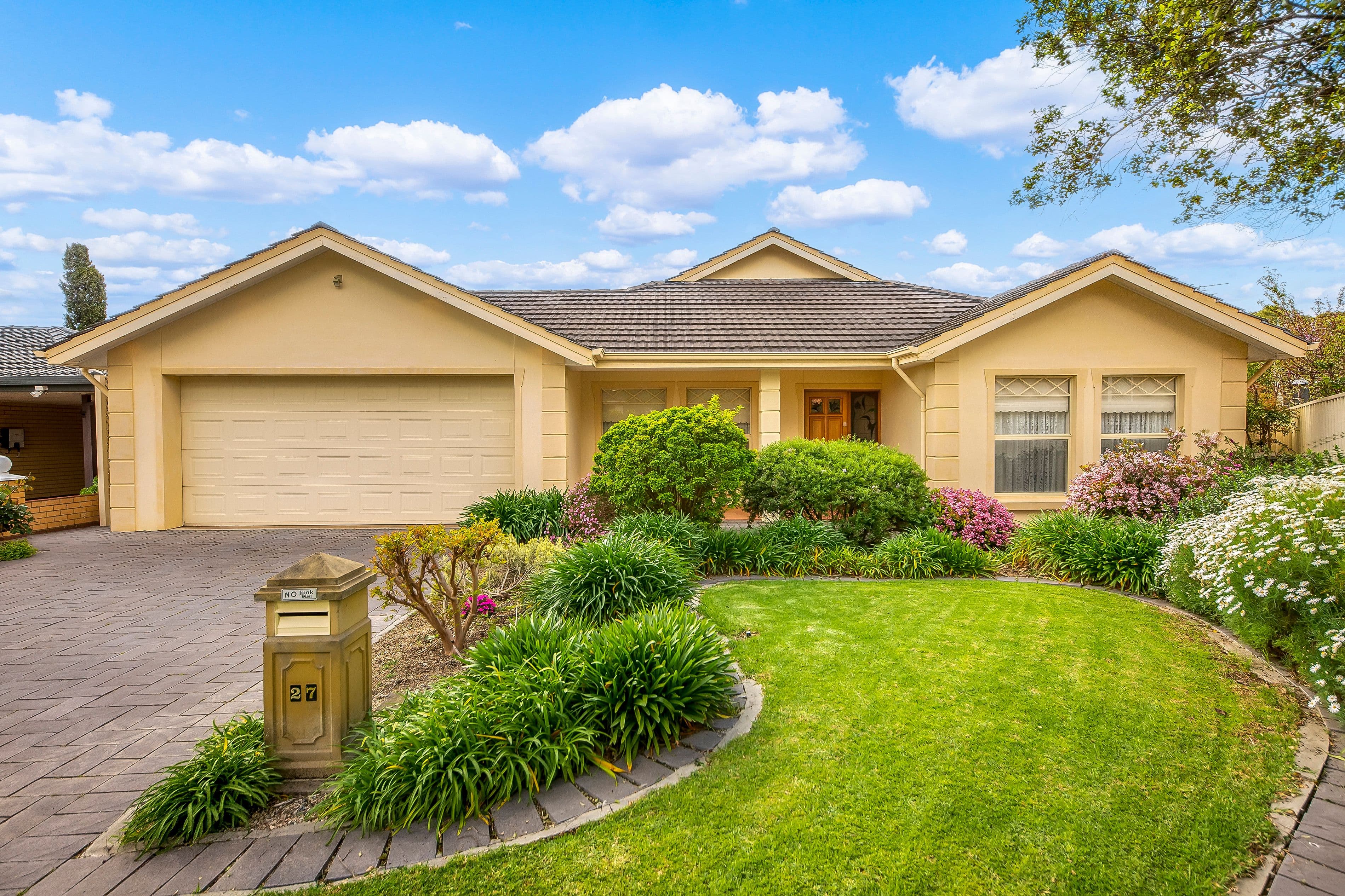 27 Castle Street, Athelstone SA 5076, Athelstone - Thumbnail 2