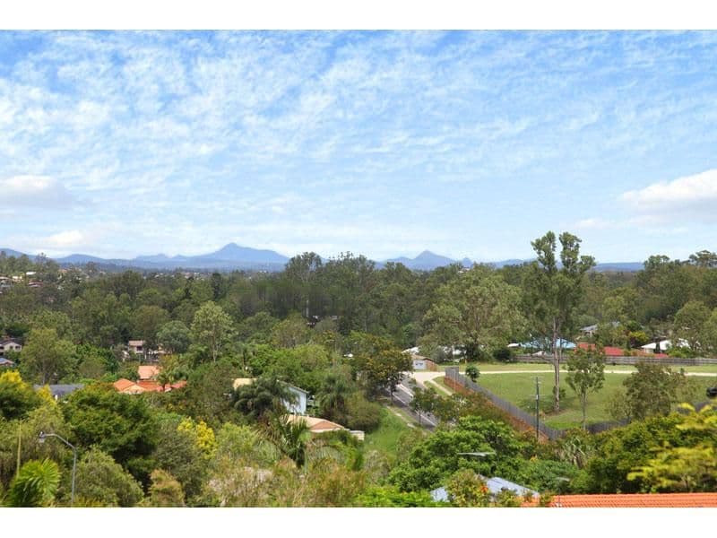 5 Emerald Court, KENMORE QLD 4069, Kenmore - Thumbnail 2