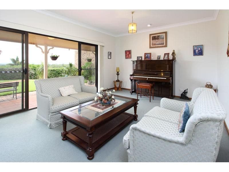 5 Emerald Court, KENMORE QLD 4069, Kenmore - Thumbnail 3