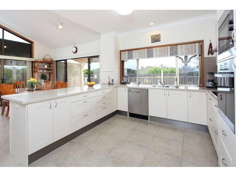 5 Emerald Court, KENMORE QLD 4069, Kenmore - Thumbnail 4