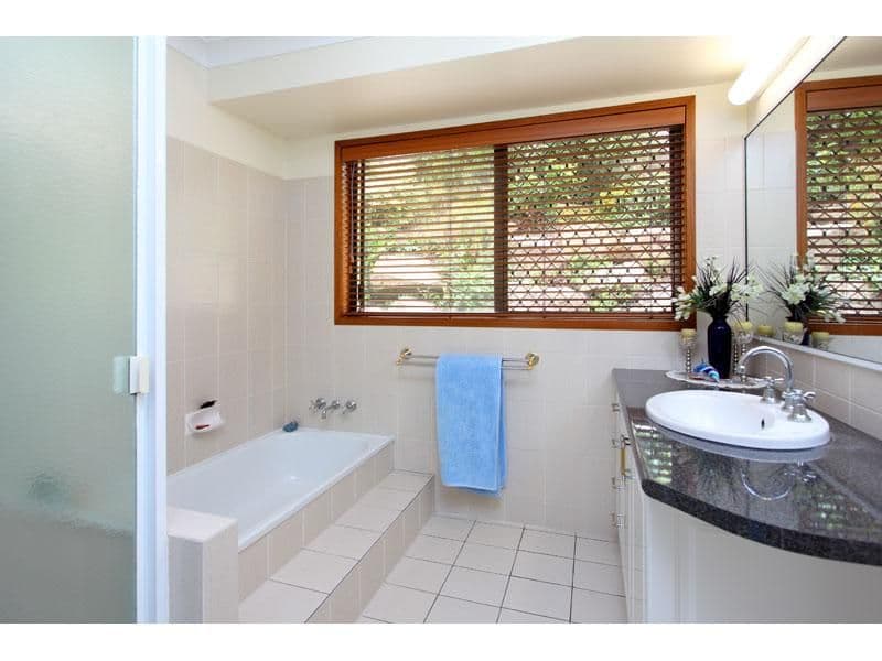 5 Emerald Court, KENMORE QLD 4069, Kenmore - Thumbnail 5