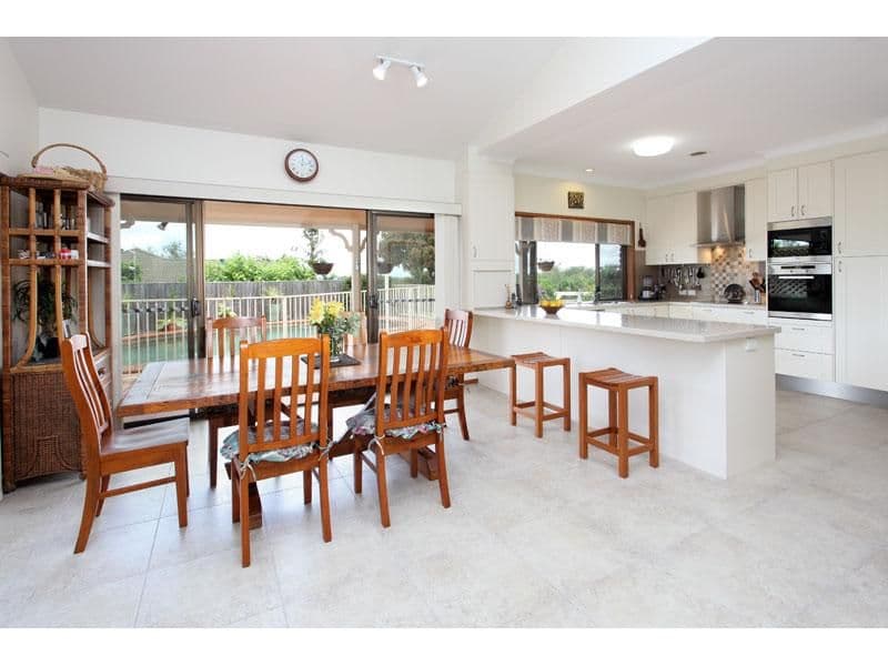 5 Emerald Court, KENMORE QLD 4069, Kenmore - Thumbnail 7