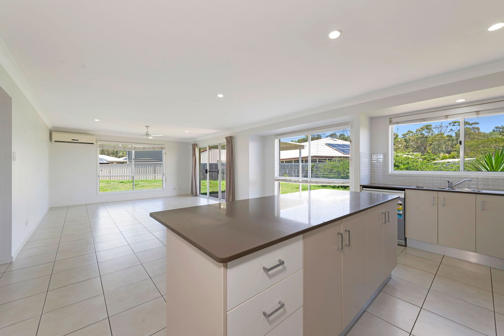 8 Satinwood Court, Moore Park Beach QLD 4670, Moore Park Beach - Thumbnail 4