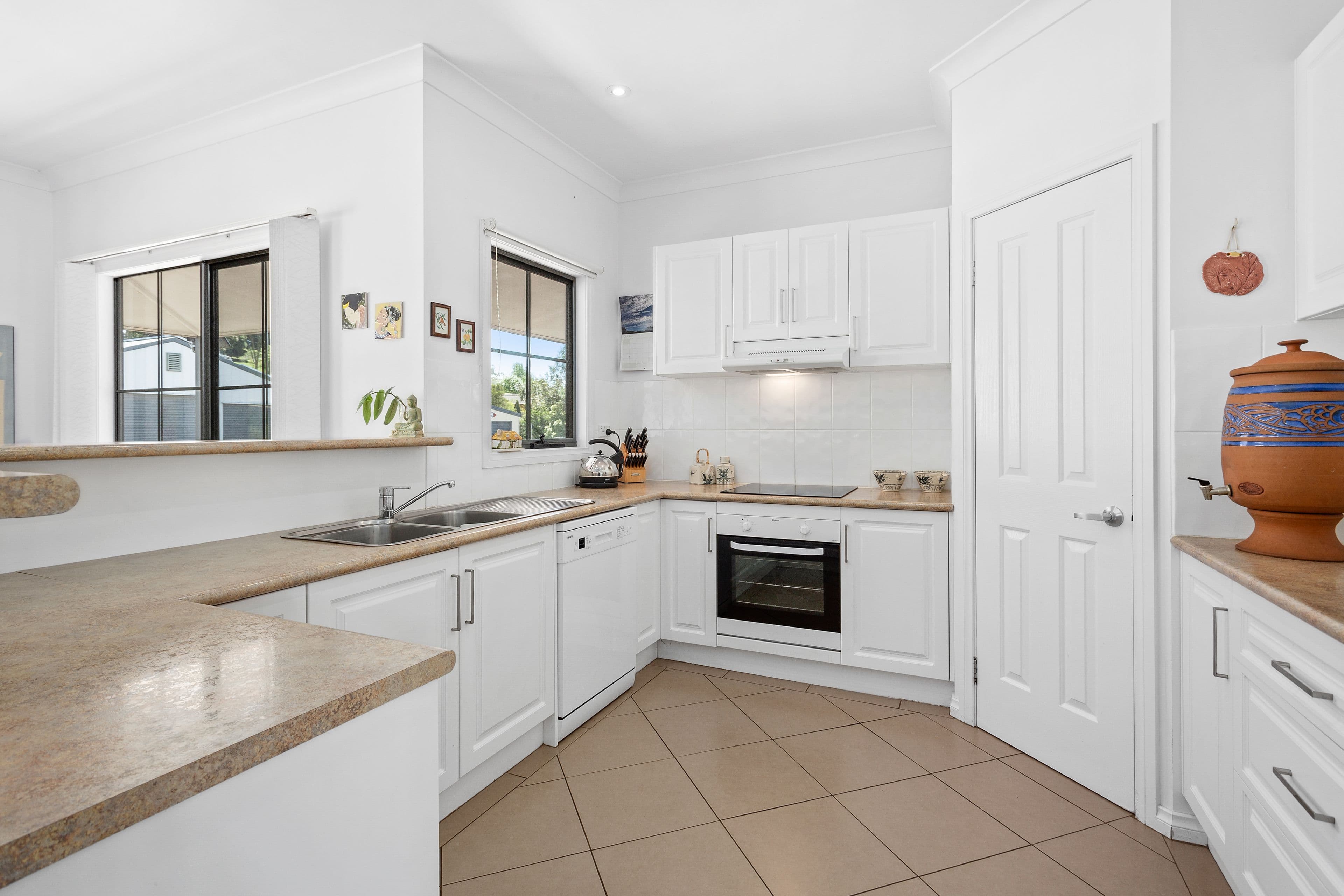 69 Main Neerim Road, Drouin VIC 3818, Drouin - Thumbnail 2