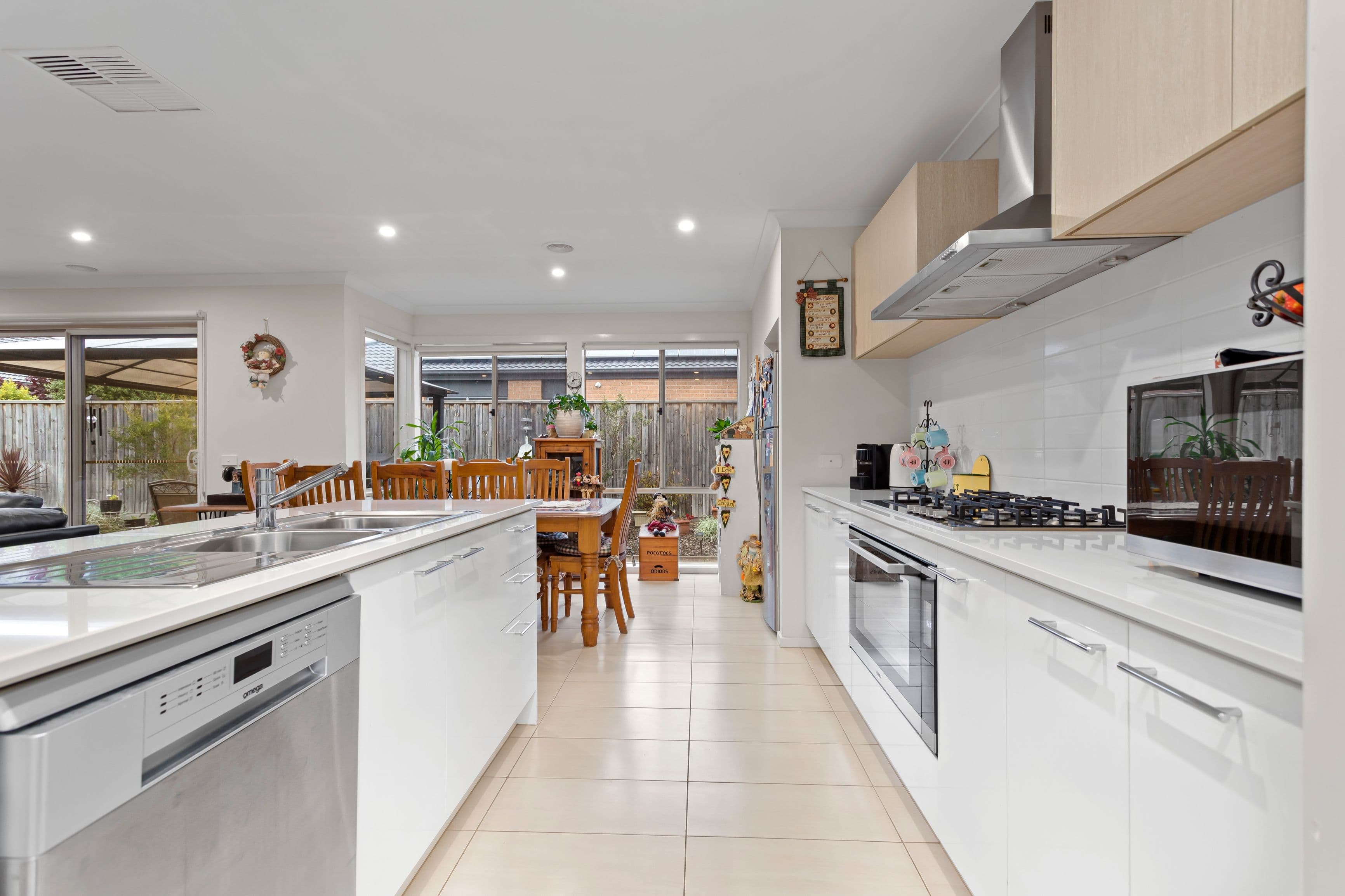 3 Landing Avenue, Doreen VIC 3754, Doreen - Thumbnail 2
