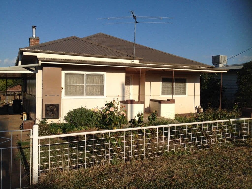 76 Haig Street, Temora NSW 2666, Temora - Thumbnail 2