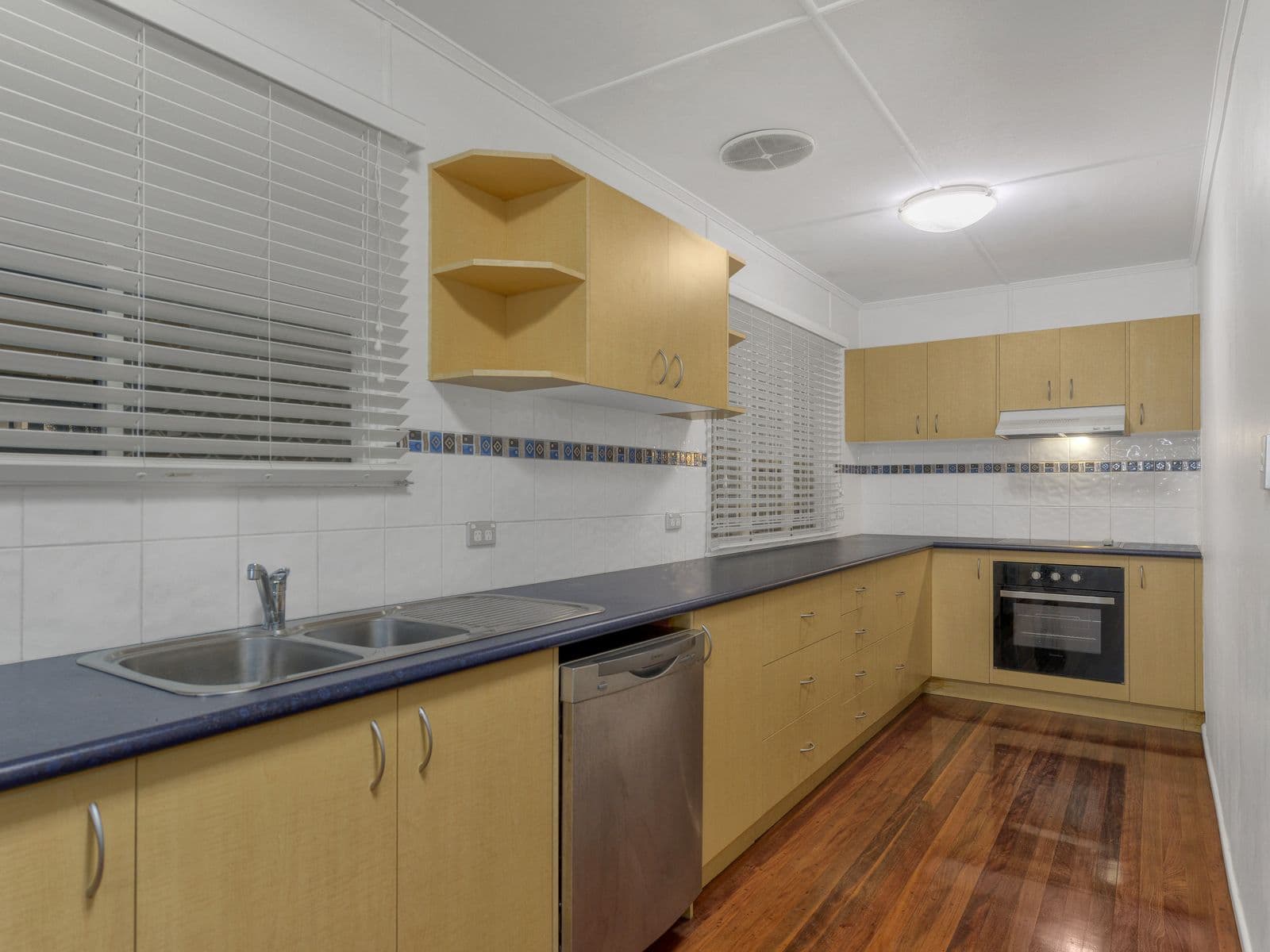 21 Aloomba Street, Balmoral QLD 4171, Balmoral - Thumbnail 3