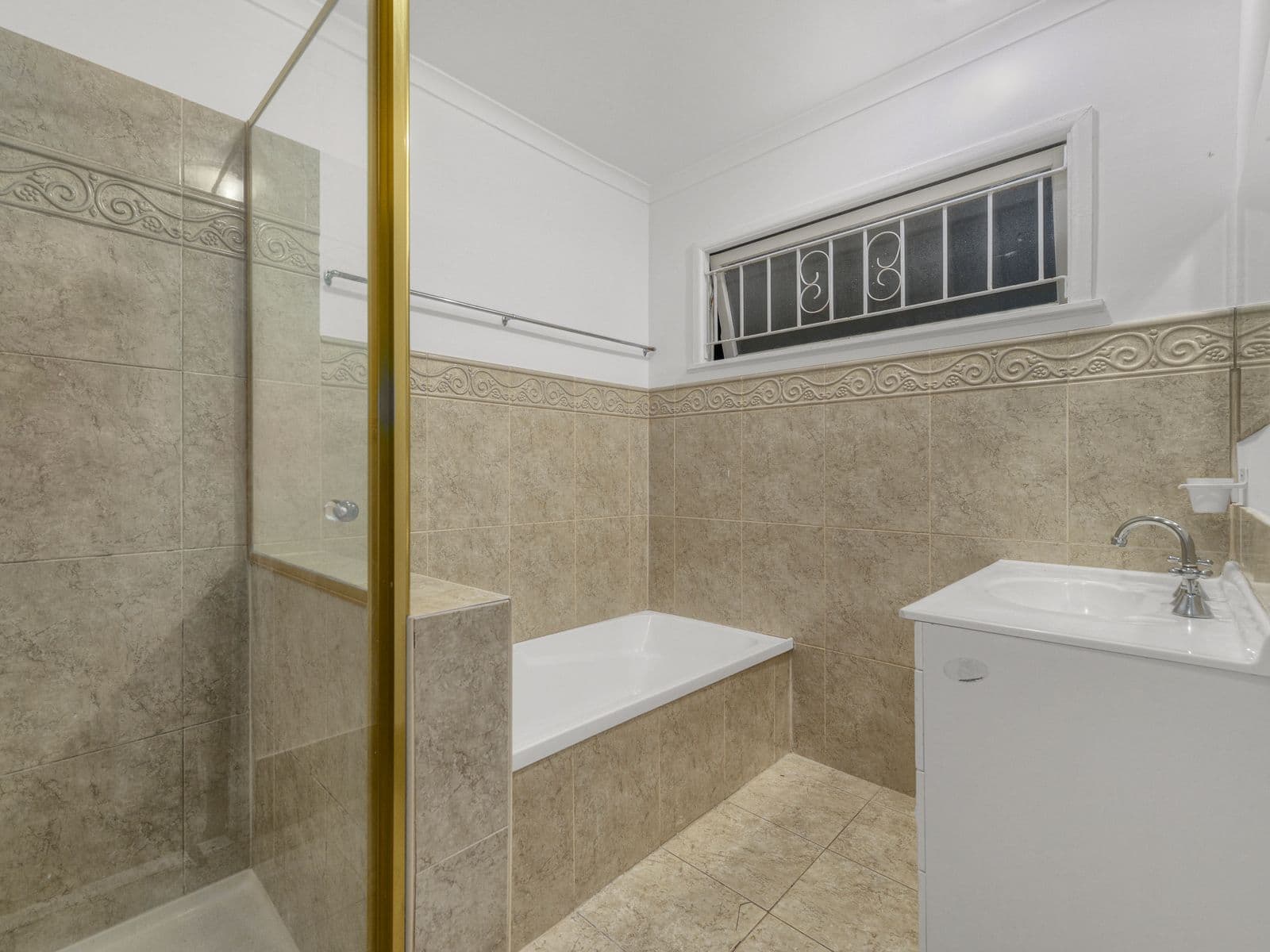 21 Aloomba Street, Balmoral QLD 4171, Balmoral - Thumbnail 5