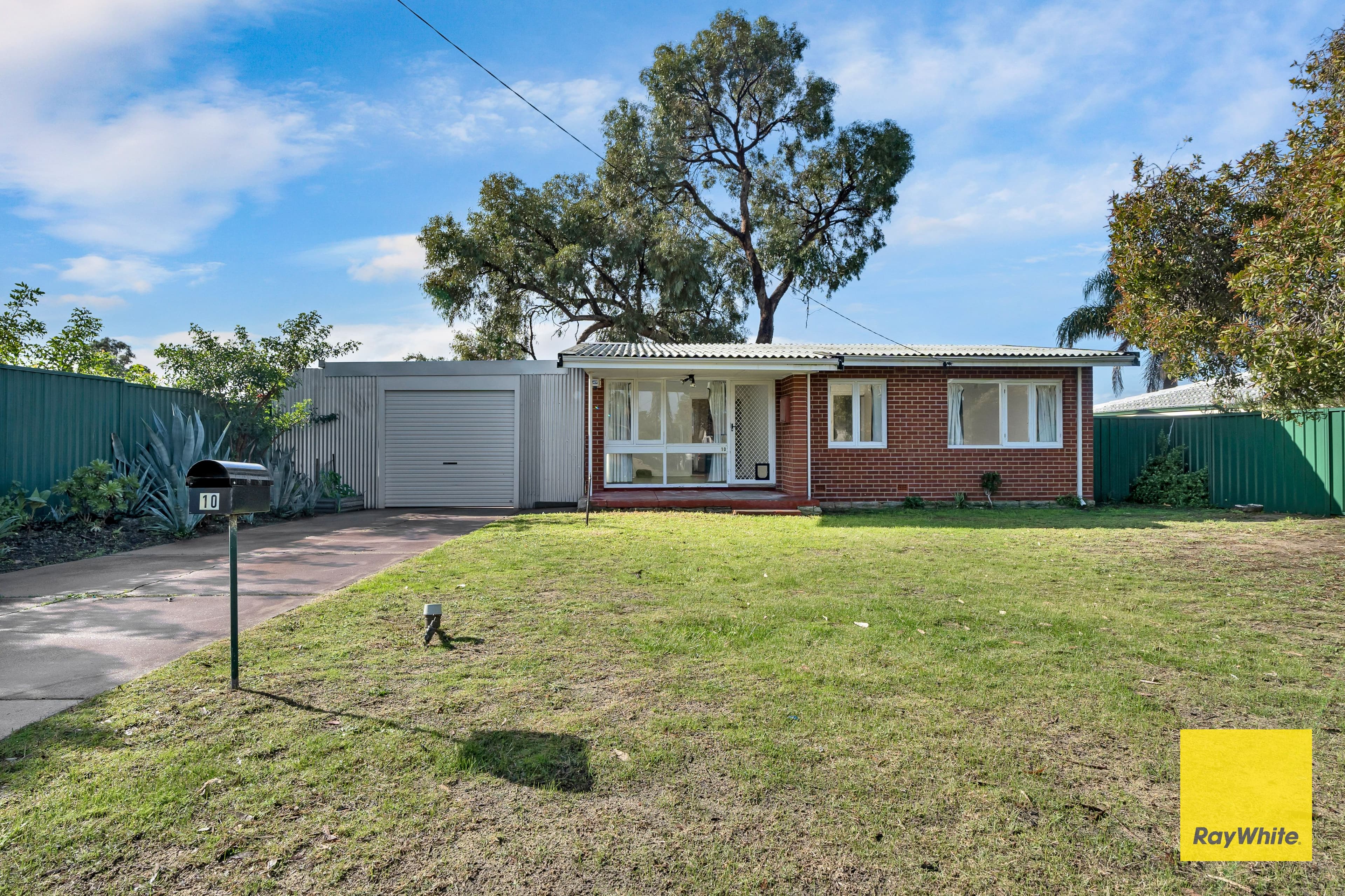 10 Roydon Way, Girrawheen WA 6064, Girrawheen - Image 1