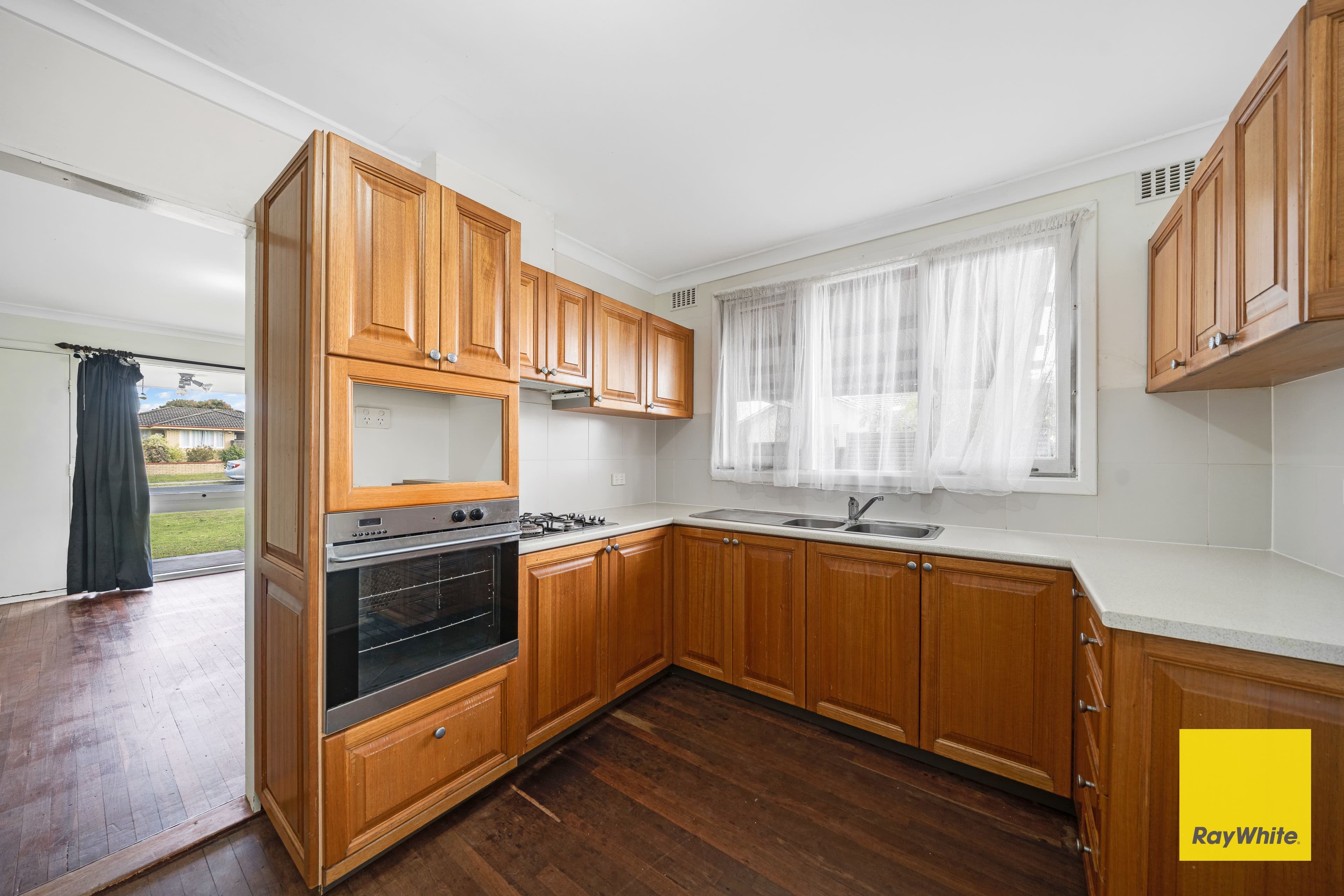 10 Roydon Way, Girrawheen WA 6064, Girrawheen - Thumbnail 6