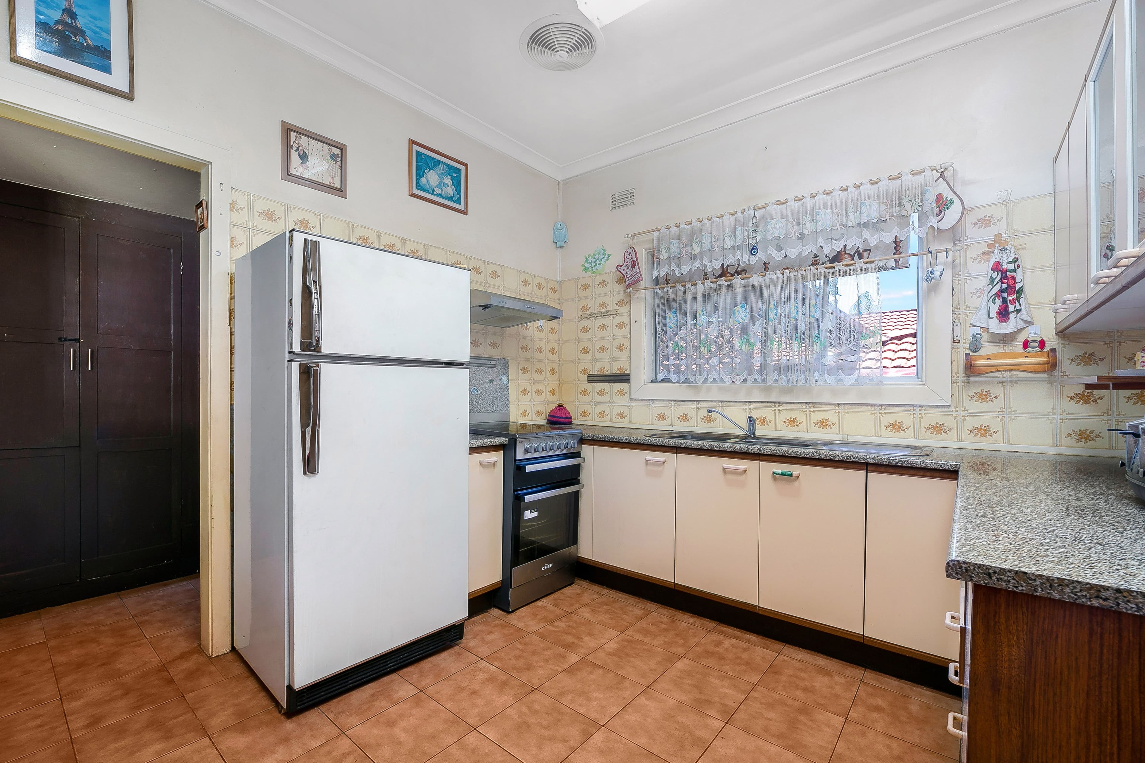 4 Narwee Avenue, Narwee NSW 2209, Narwee - Thumbnail 3