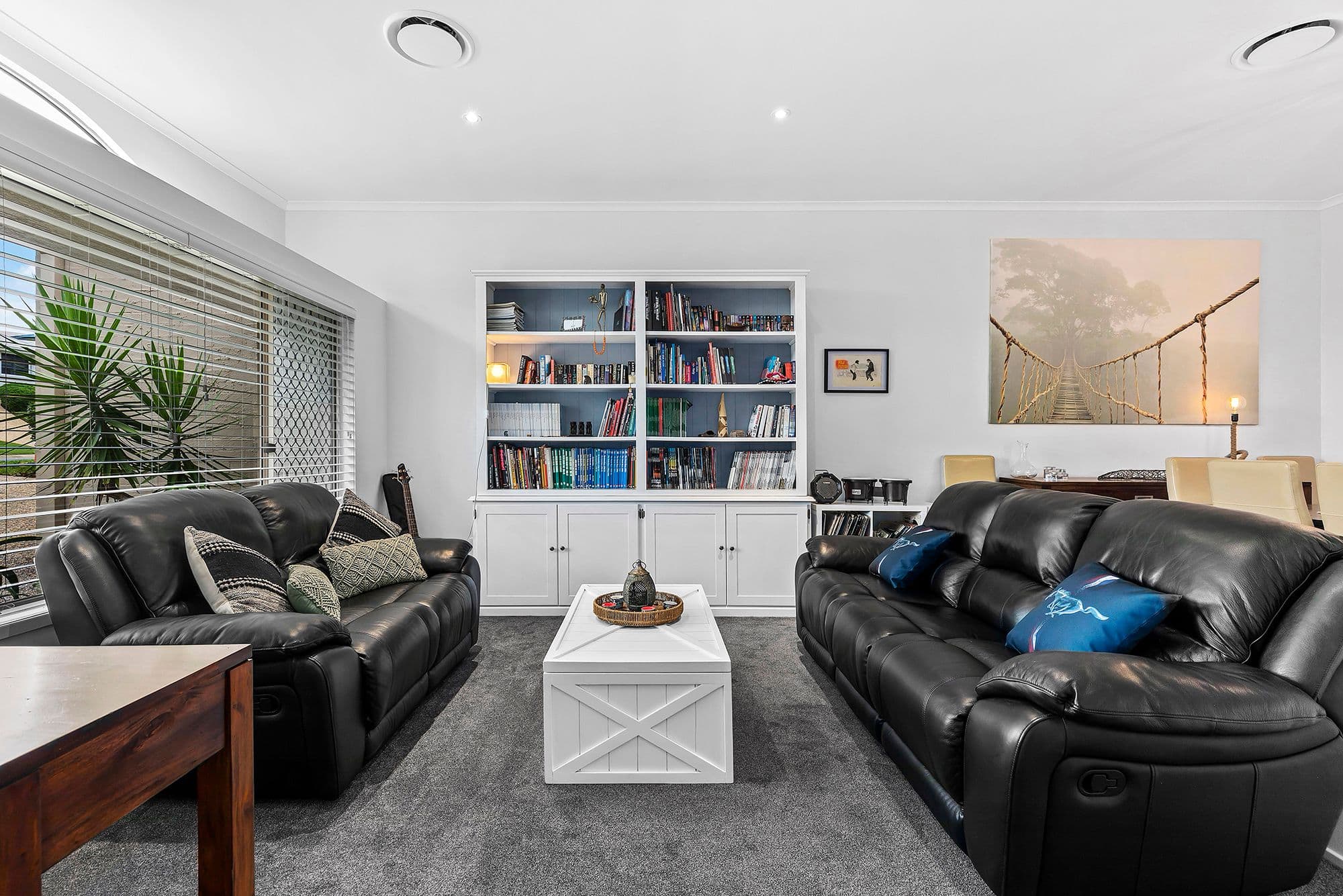 17 Trecarne Street, Bridgeman Downs QLD 4035, Bridgeman Downs - Thumbnail 2