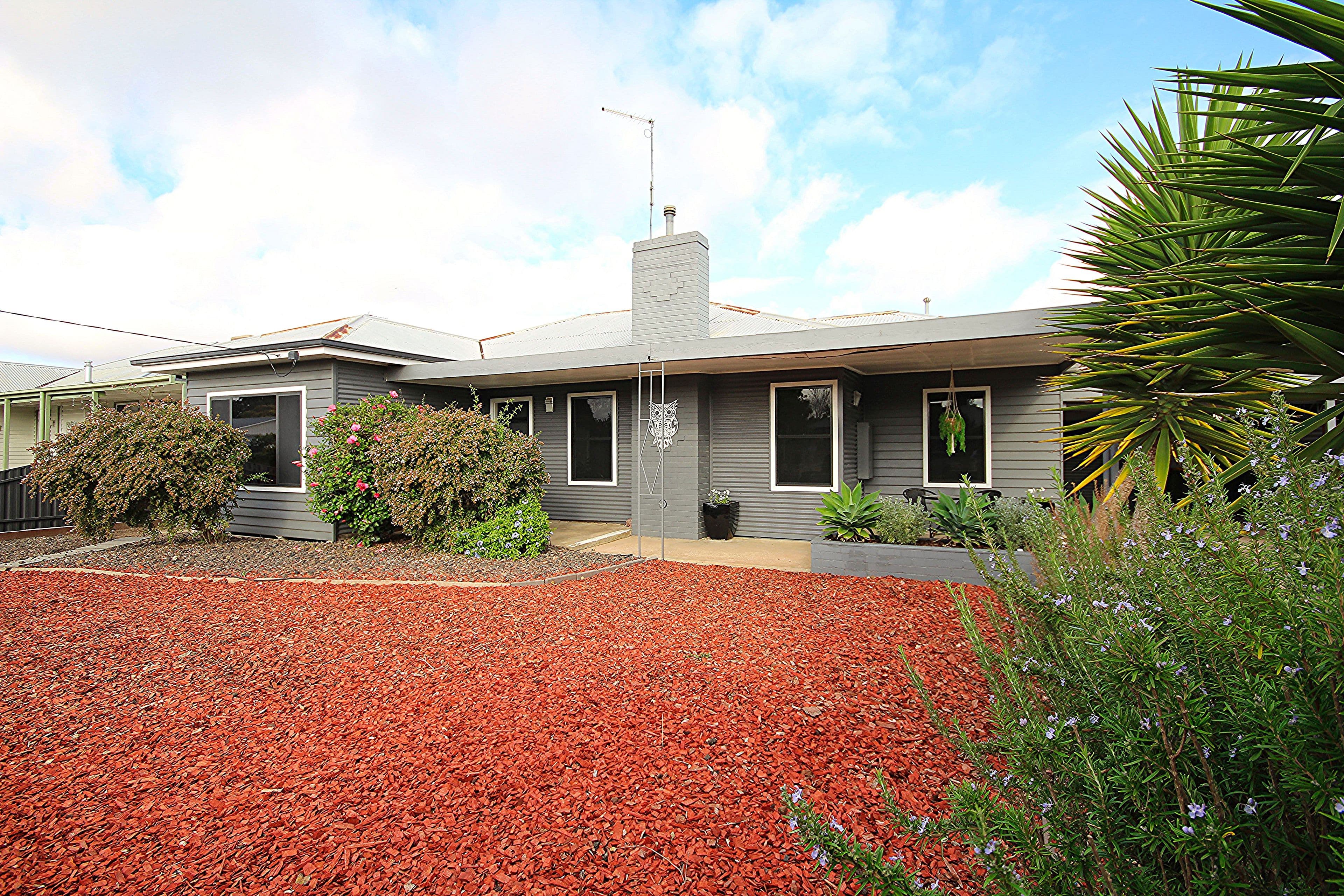 16 Iris Street, Horsham VIC 3400, Horsham - Image 1
