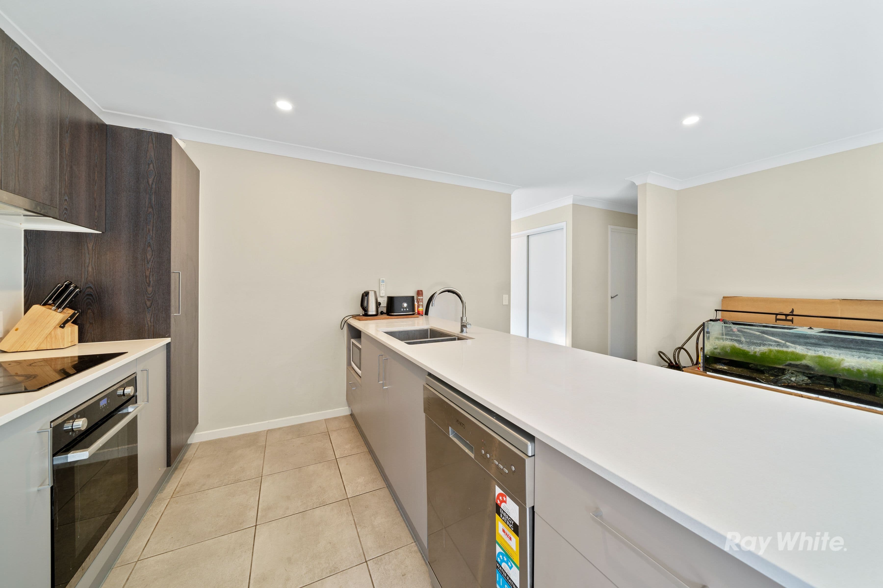 26 Riverlily Crescent, Bellbird Park QLD 4300, Bellbird Park - Thumbnail 4