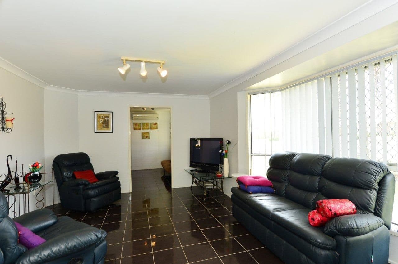 1 Gouldson Drive, KEARNEYS SPRING QLD 4350, Kearneys Spring - Thumbnail 2