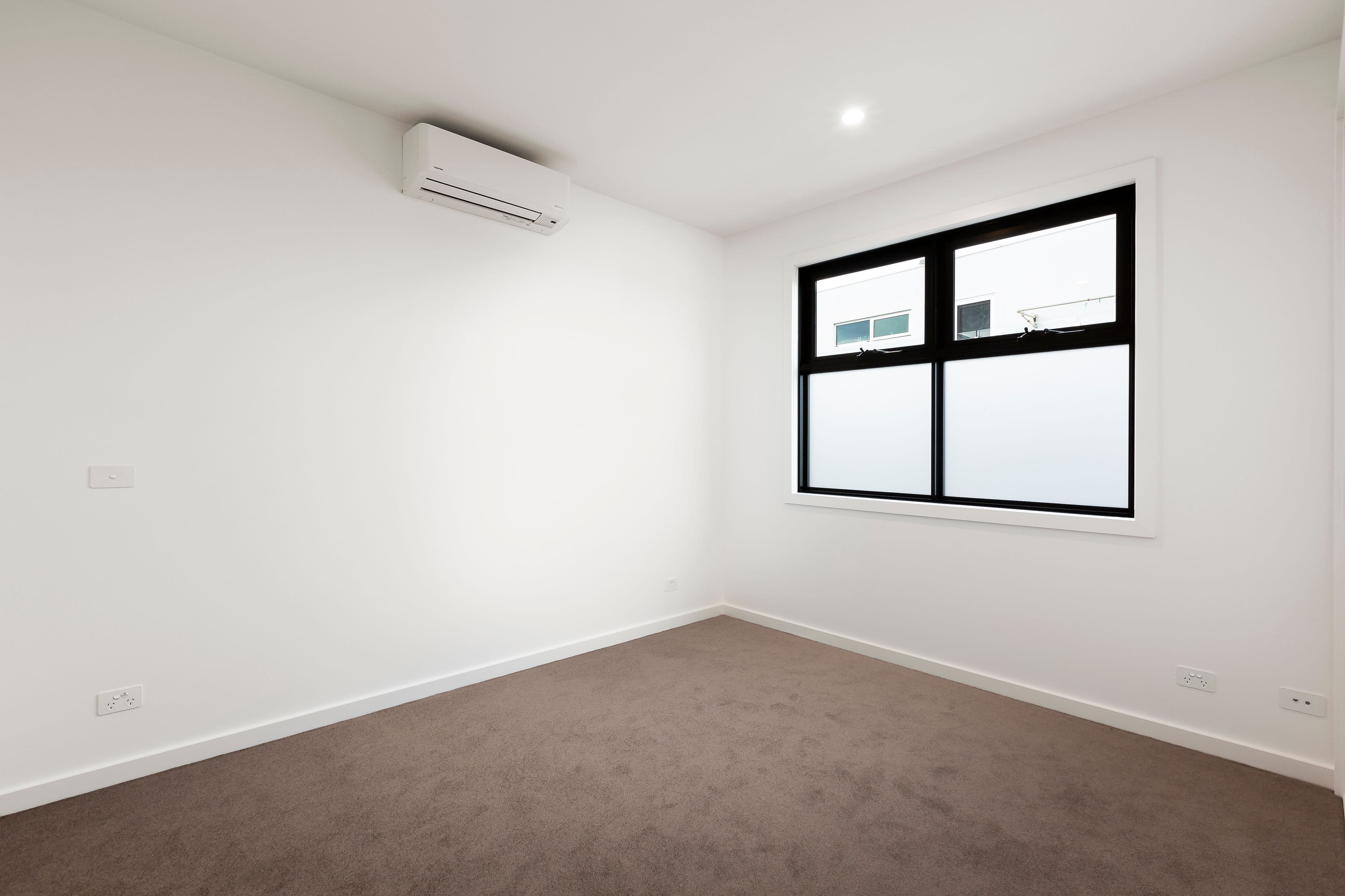18 Nepean Highway, Seaford VIC 3198, Seaford - Thumbnail 7