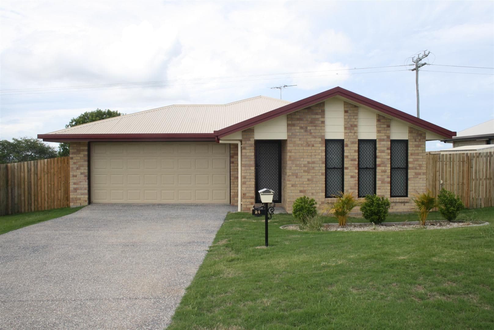 24 Bronco Crescent, GRACEMERE QLD 4702, Gracemere - Image 1