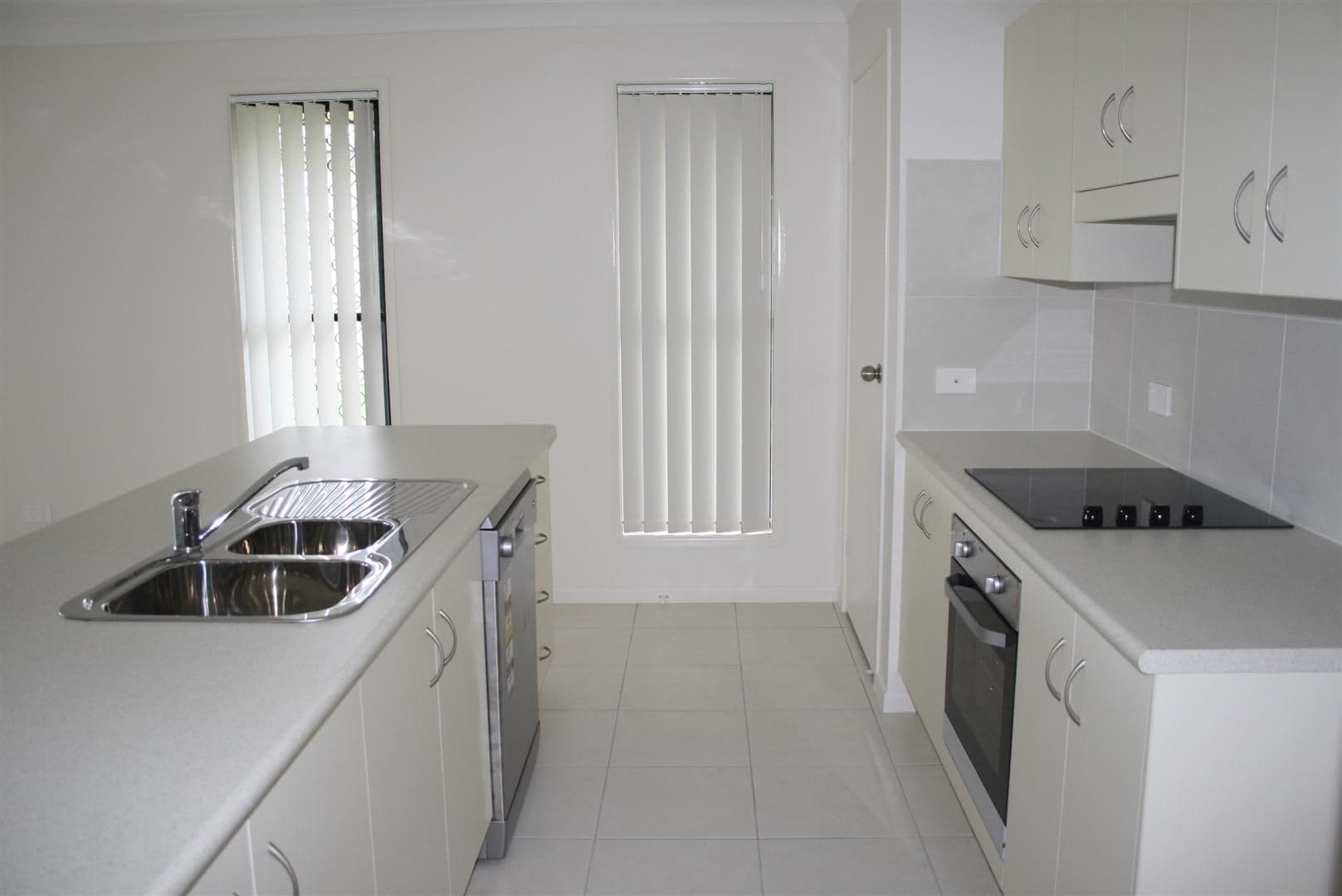 24 Bronco Crescent, GRACEMERE QLD 4702, Gracemere - Thumbnail 5