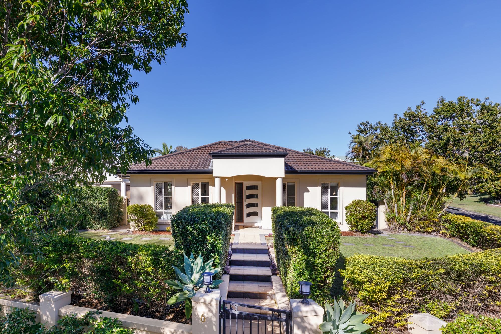 6 Lonsdale Close, Parkinson QLD 4115, Parkinson - Image 1
