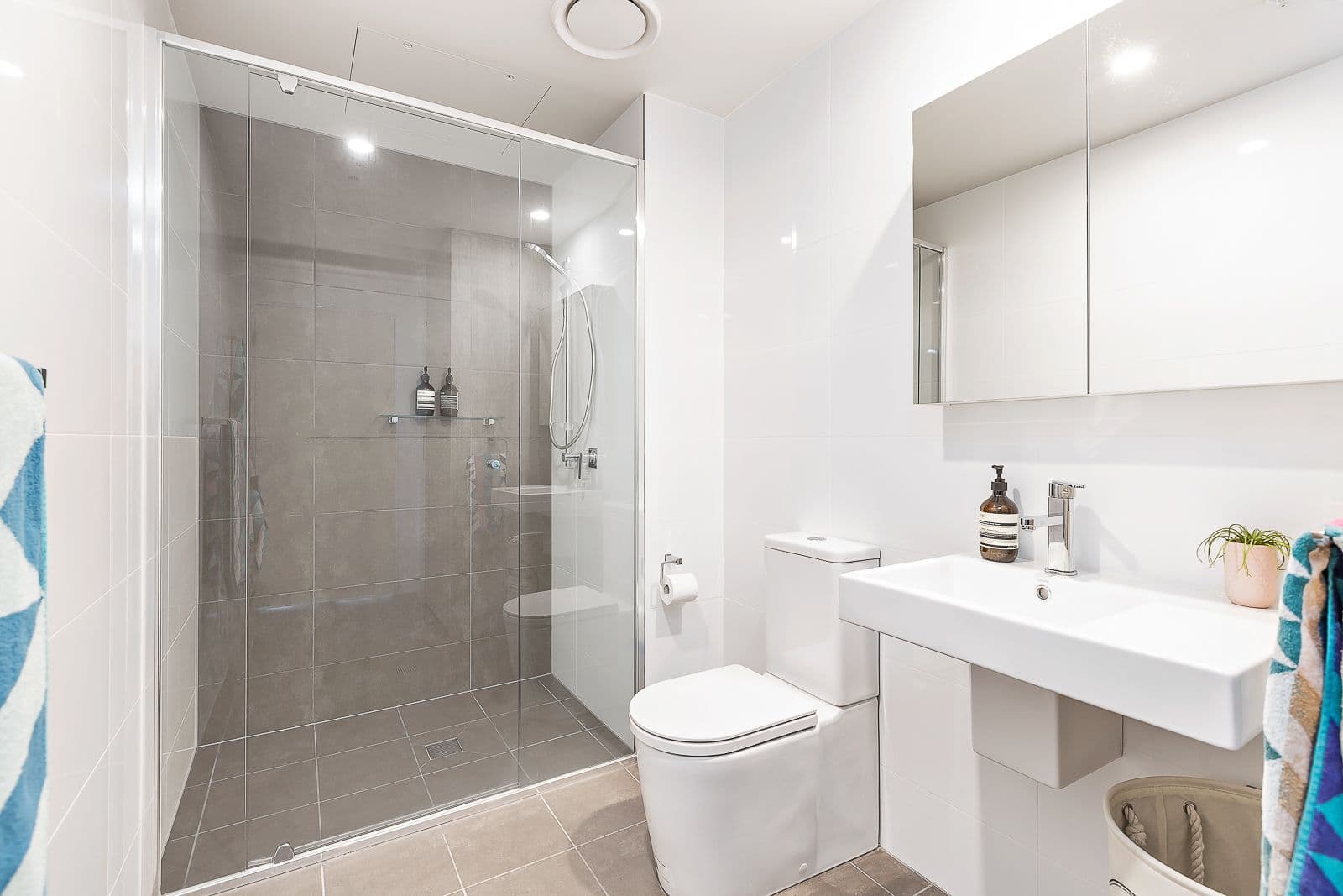 75 Shortland Esplanade, Newcastle NSW 2300, Newcastle - Thumbnail 7