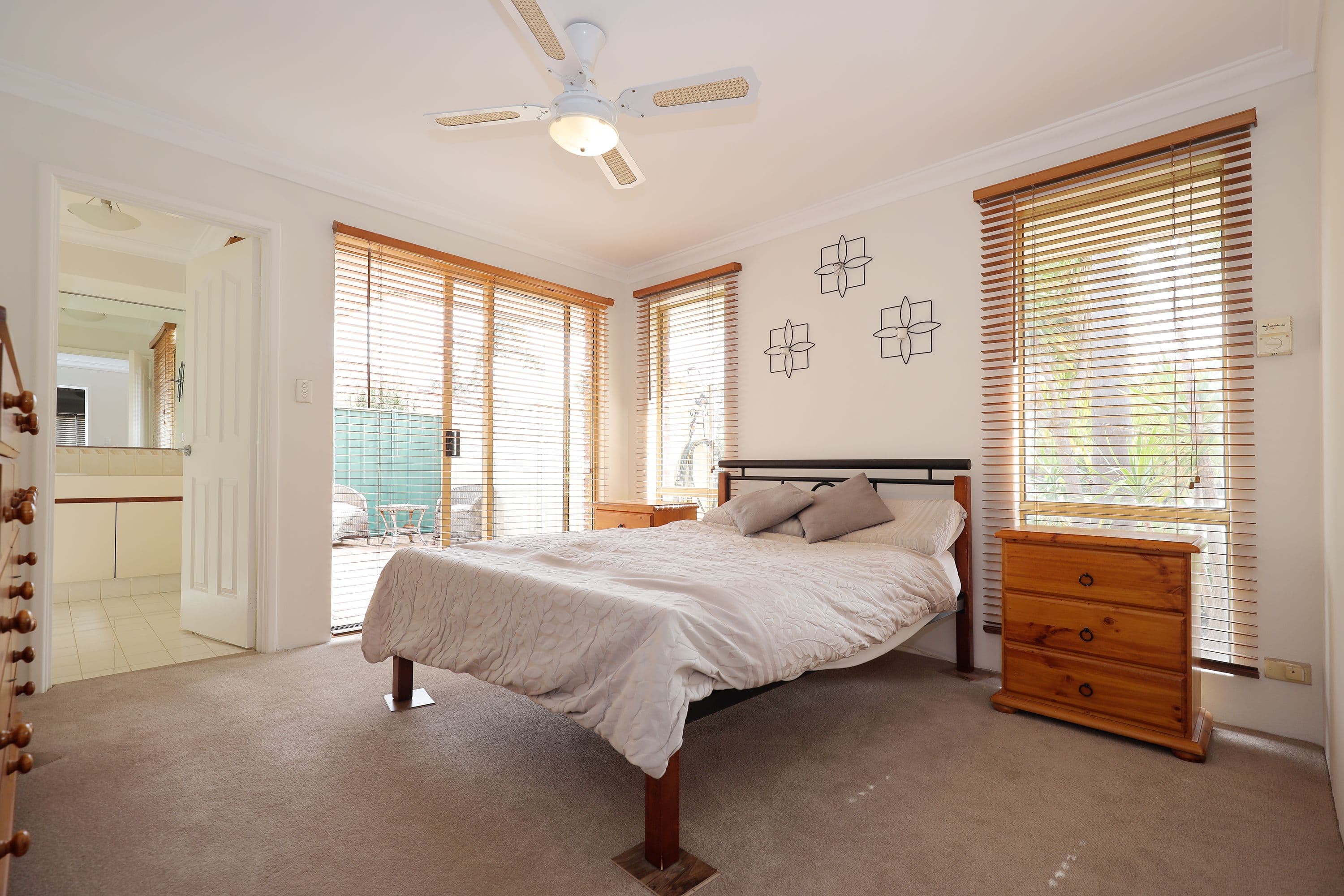 13 Meadowview Drive, Ballajura WA 6066, Ballajura - Thumbnail 6