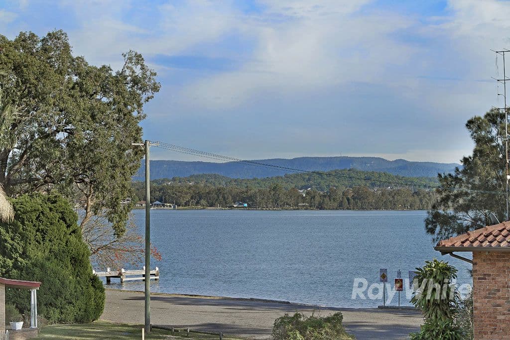181 Bay Road, Bolton Point - Thumbnail 2