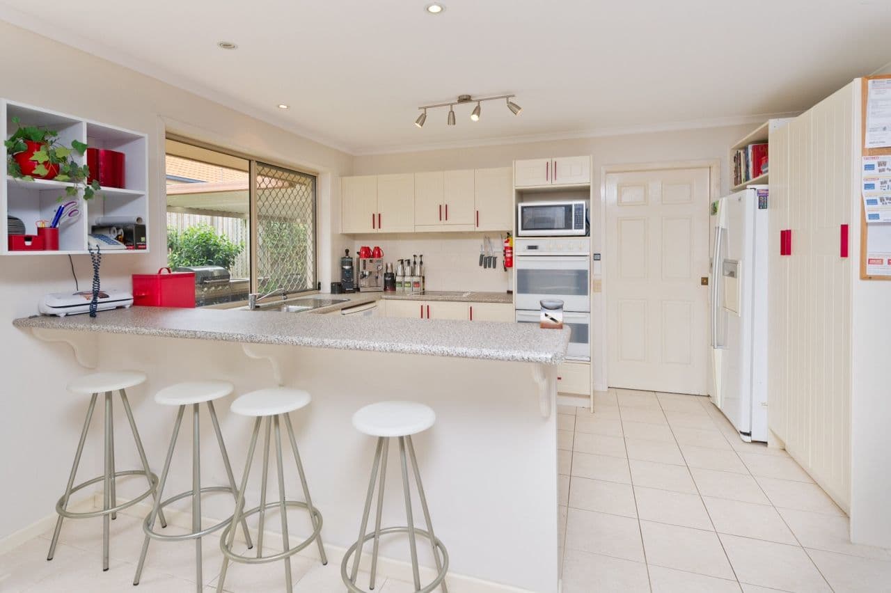 7 Maddison Place, THE GAP QLD 4061, The Gap - Thumbnail 4