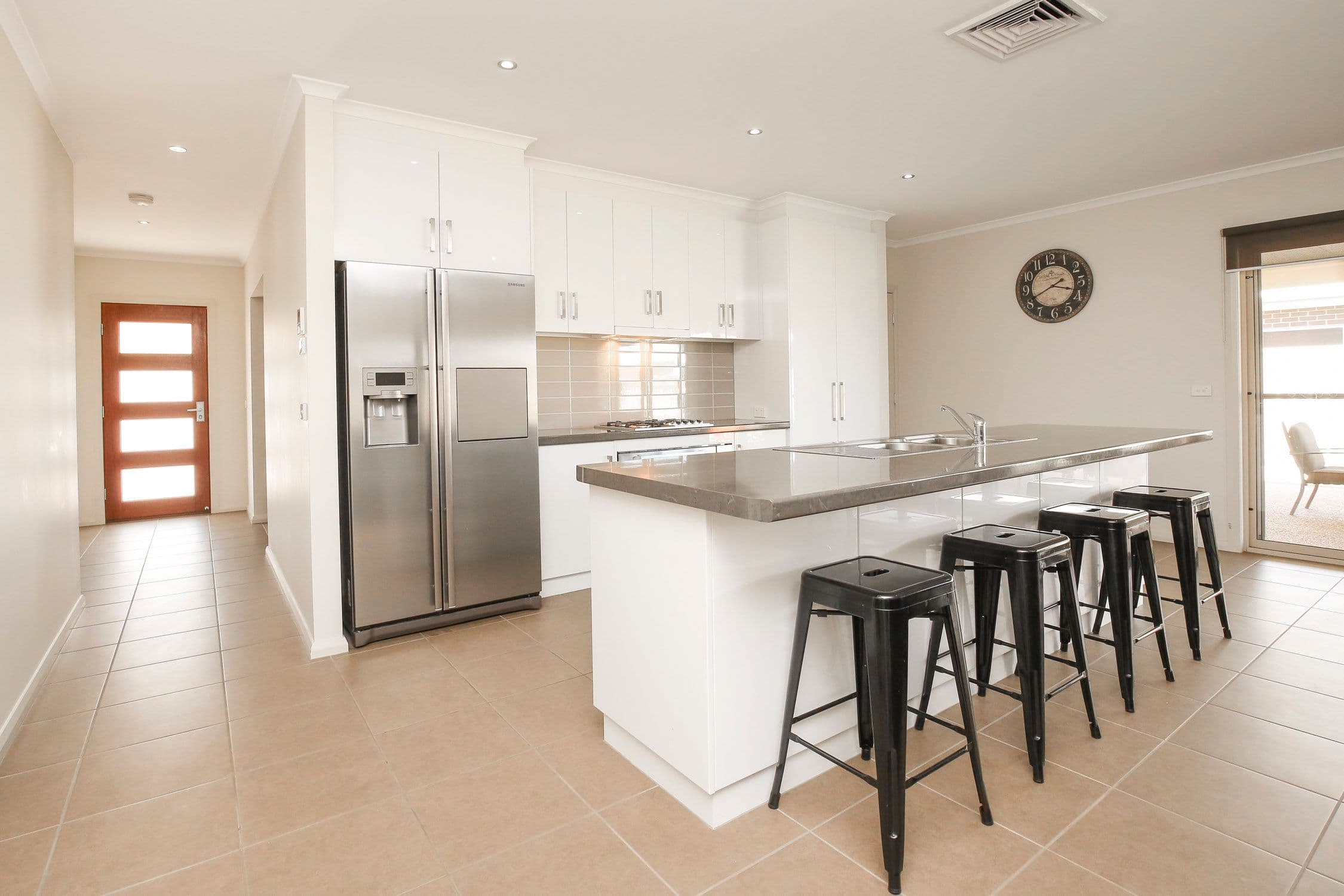 10 Flynn Drive, Mildura VIC 3500, Mildura - Thumbnail 2