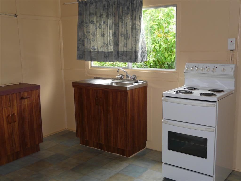 3 Radlof Street, SOUTH JOHNSTONE QLD 4859, South Johnstone - Thumbnail 2