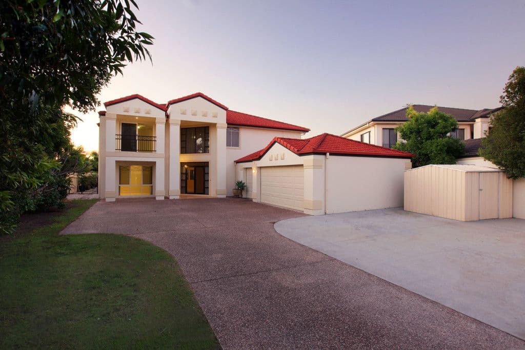 4 Braemer Court, Benowa Waters QLD 4217, Benowa - Thumbnail 2