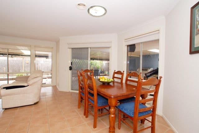 6 Woodhall Place, TARNEIT VIC 3029, Tarneit - Thumbnail 6