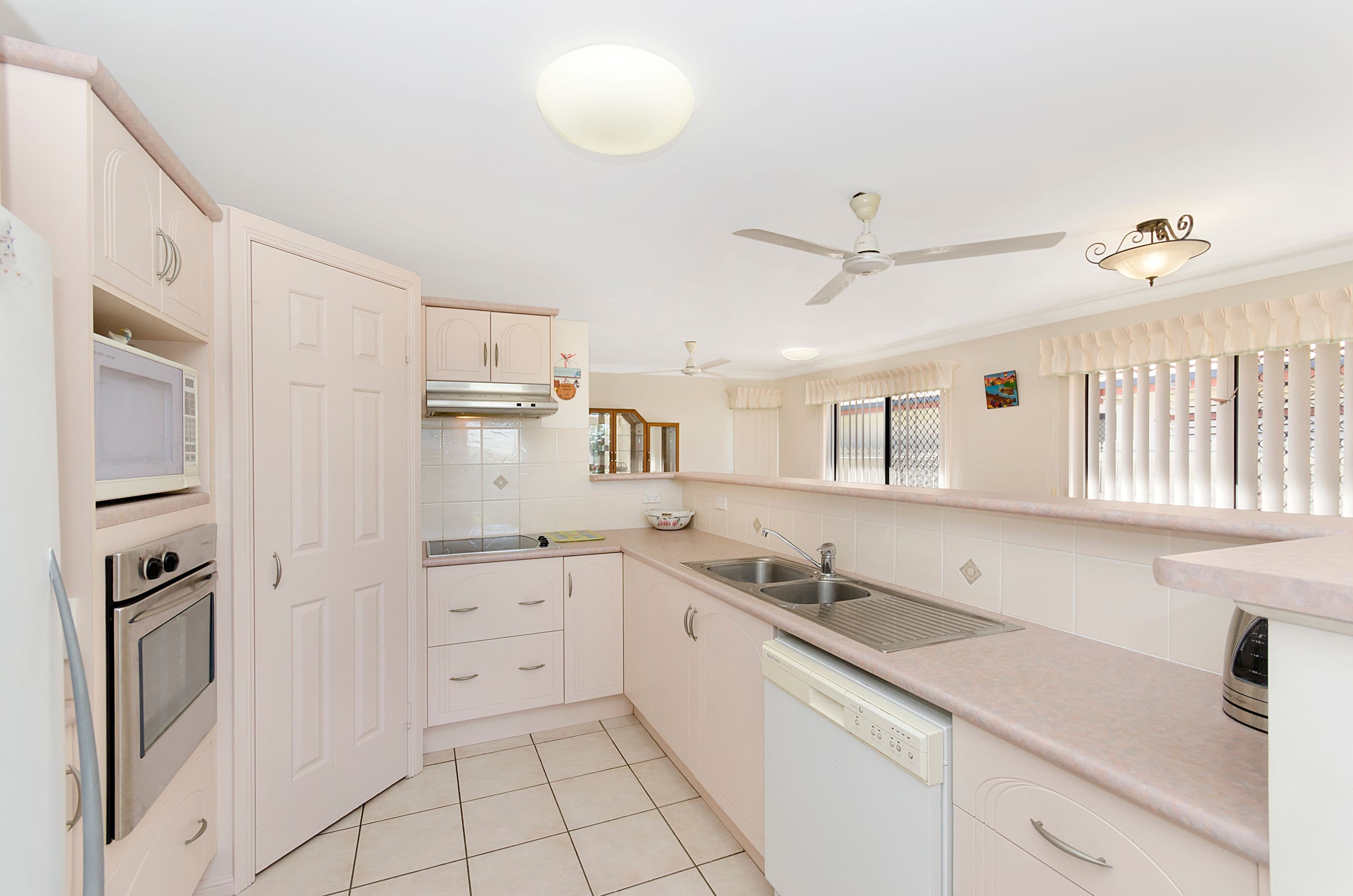 10 Werribee Court, Annandale QLD 4814, Annandale - Thumbnail 2