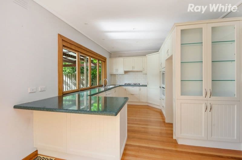 10 Kubis Crescent, Dingley Village VIC 3172, Dingley Village - Thumbnail 3