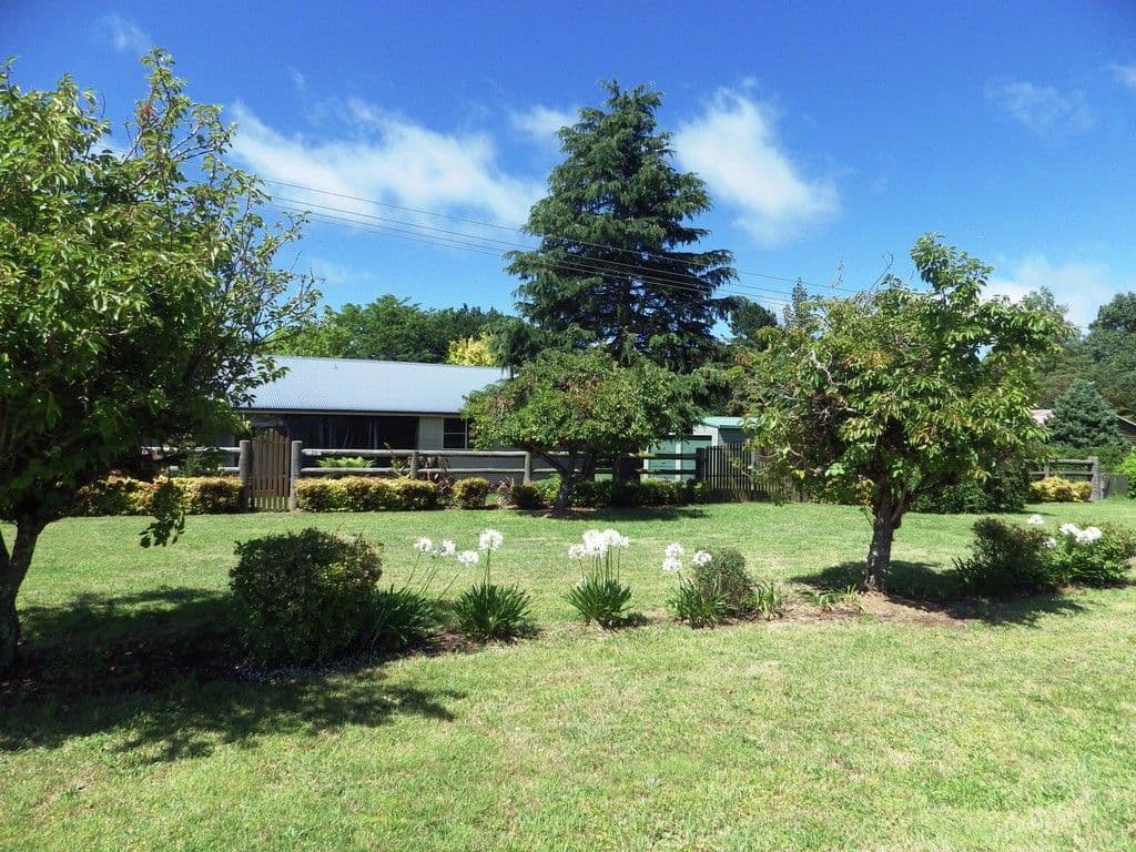 35 Pipeclay Street, Ebor - Image 1