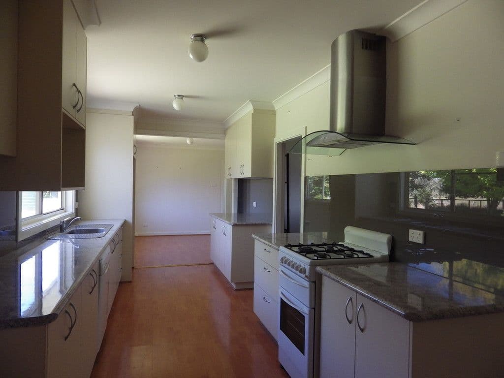 35 Pipeclay Street, Ebor - Thumbnail 6