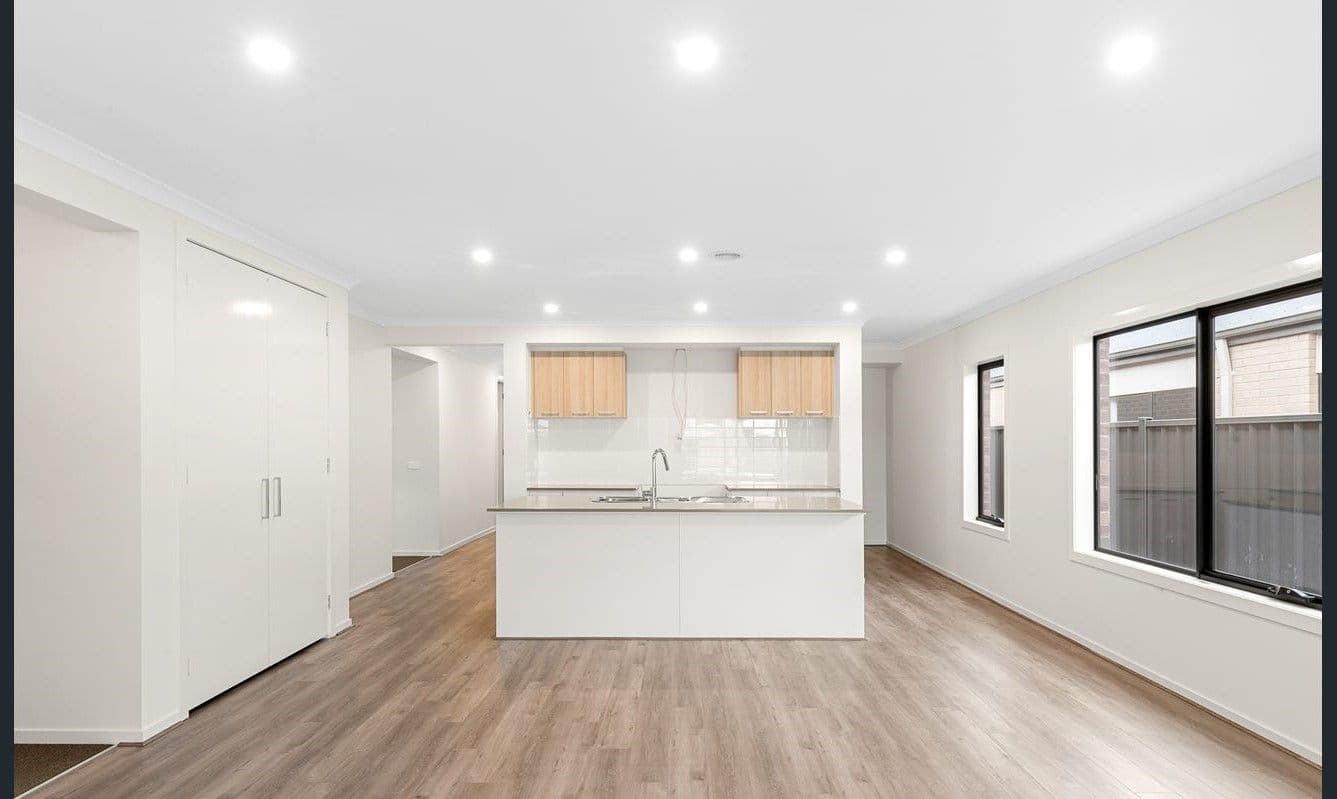 10 Benson Drive, Werribee VIC 3030, Werribee - Thumbnail 4