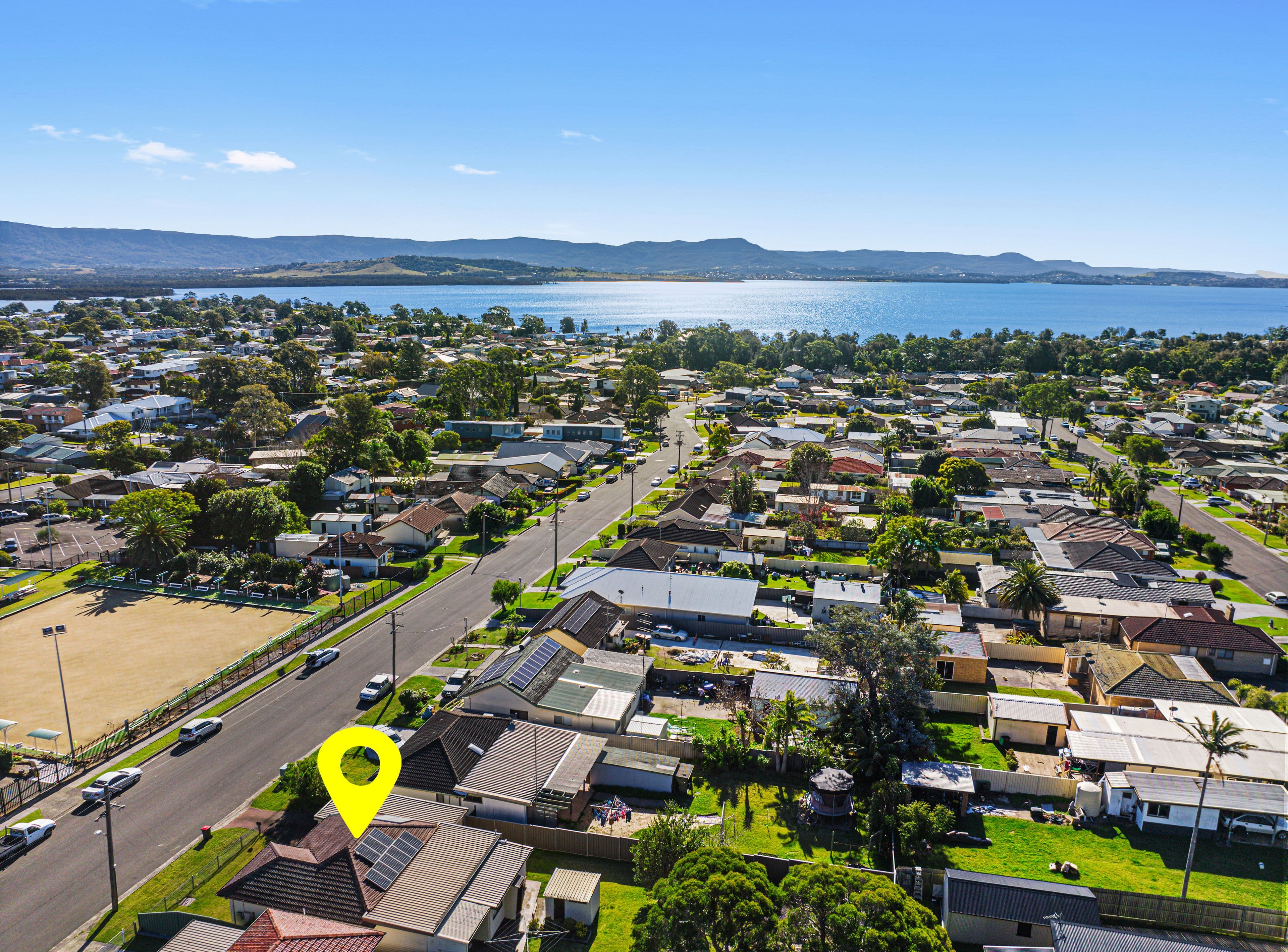 10 Devonshire Crescent, Oak Flats NSW 2529, Oak Flats - Image 1