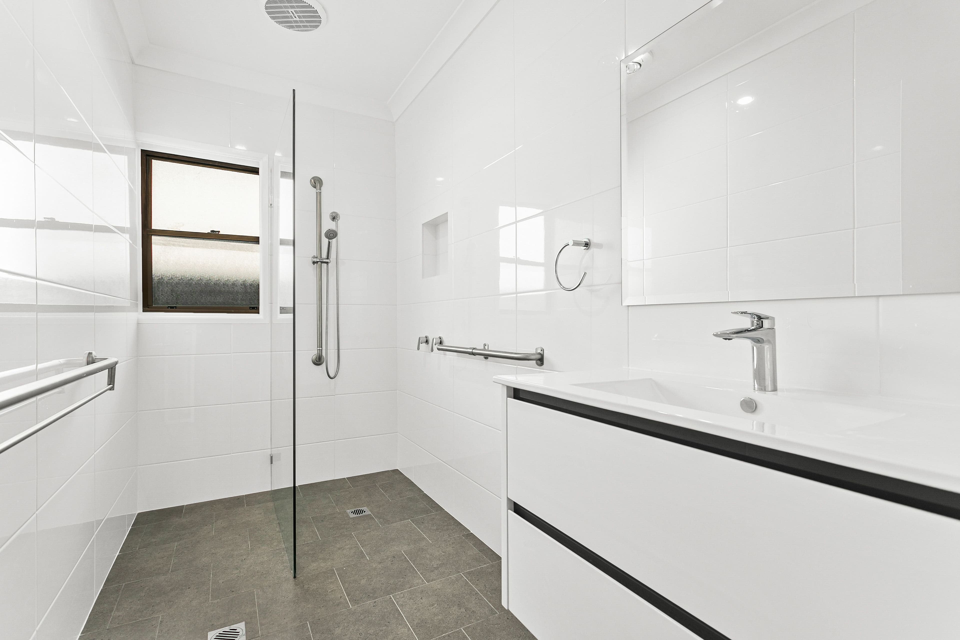 10 Devonshire Crescent, Oak Flats NSW 2529, Oak Flats - Thumbnail 3