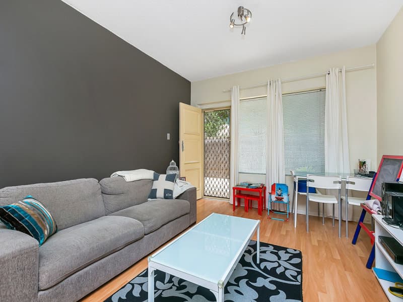 2/443 Anzac Highway, Camden Park - Image 1